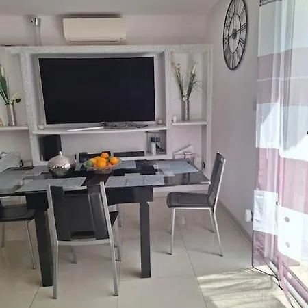 Villa Belle Maison 3 3min Des Plages De Juan Les Pins 8personnes